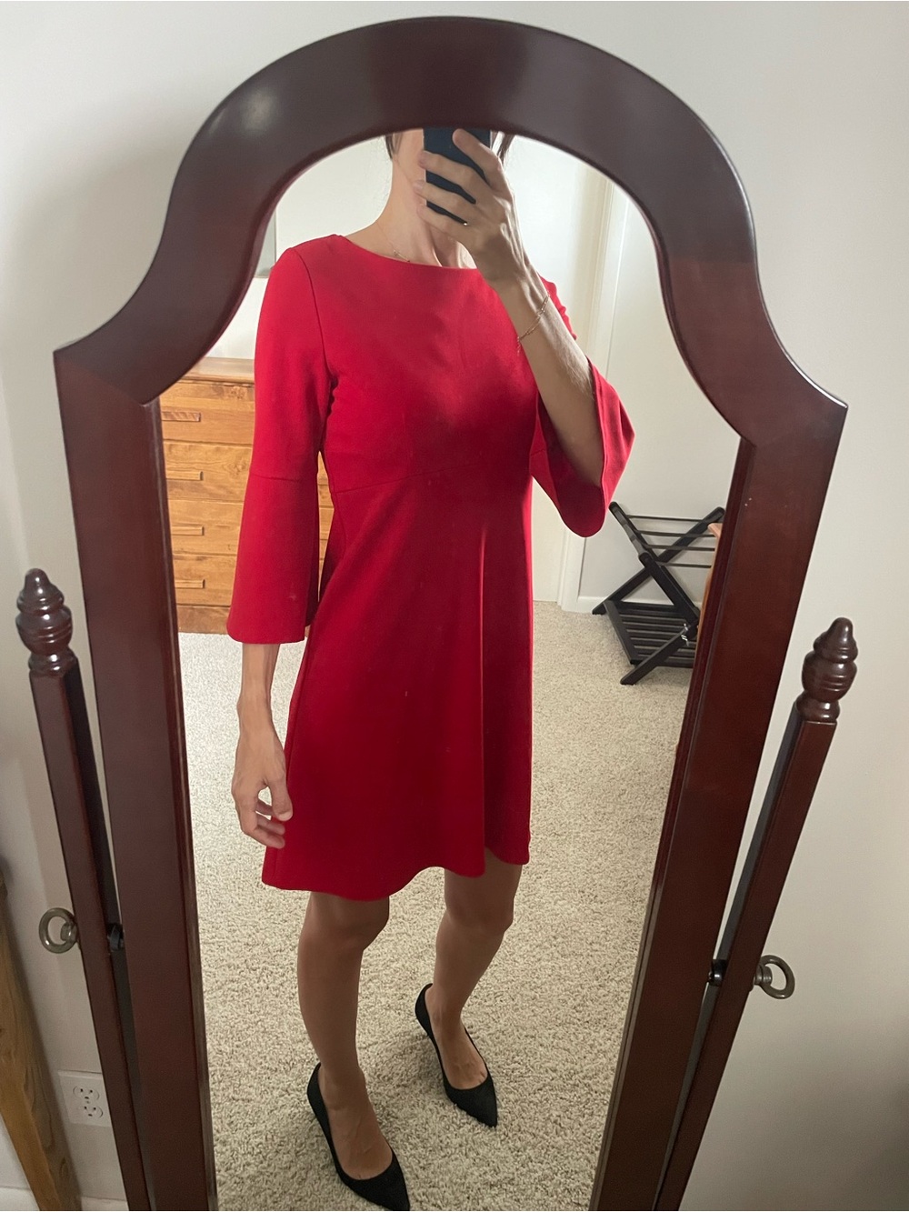 Formula Joven Red Empire Waist Bell Sleeve Shift Dress Size 40 (US Medium)